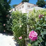 Agali Apartment *