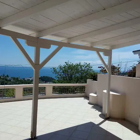 アパート Agali パティティリ